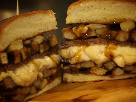 Poutine Burger