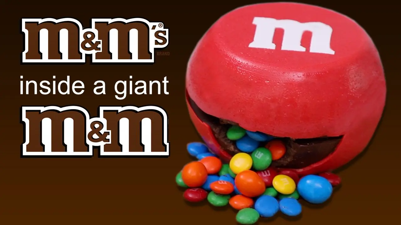 M&M’S INSIDE A GIANT M&M